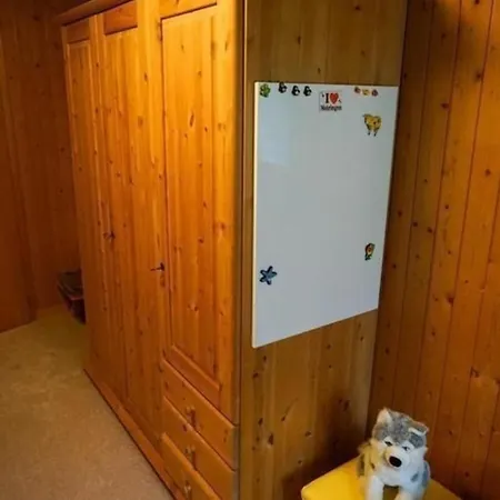 4-bett- Brachli